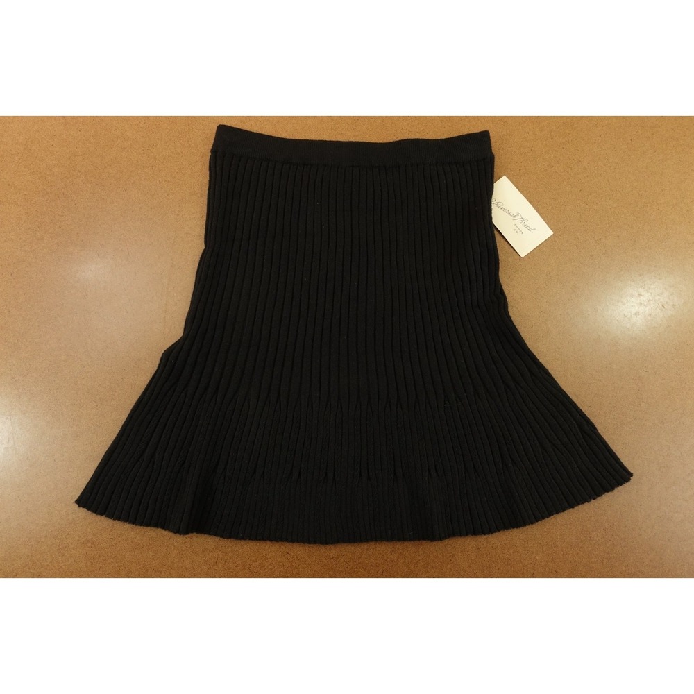 Universal Thread Womens Size XS Black Pointelle Mini Sweater Skirt NWT